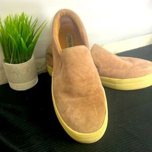 Steve Madden pink suede leather sneakers